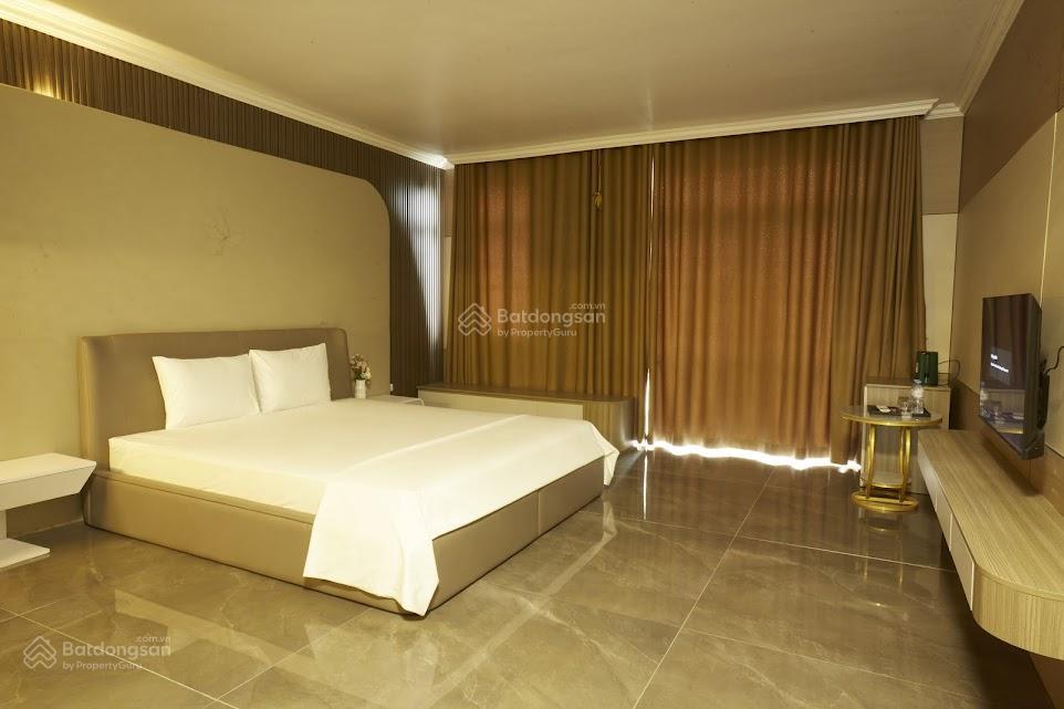 Cần tiền bán rẻ sh0p hoyse mđ hồng lam 25m, view thẳng biển, 110m2, 5x22. giá chỉ 4.7 tỷ.