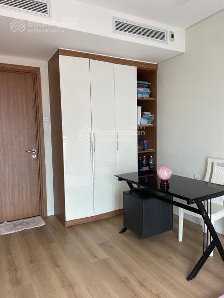 Bán căn hộ rivera park sài gòn 2pn  2wc  80m22tỷ800