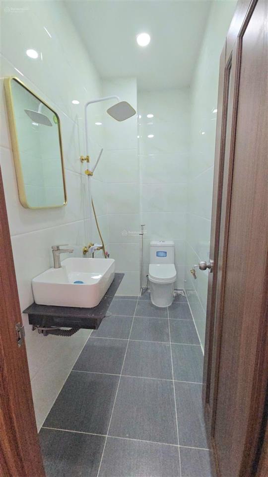 Chỉ 6.79 tỷ sở hữu nhà 3 tầng mới 100% hxh vị trí vàng kế đông tăng long  trường thạnh  ở ngay!