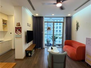 Bán cc 2pn, 2wc tại vinhomes central park, 9,88 tỷ, 88m2 lầu đẹp căn đẹp, view thoáng mát. sẵn sổ