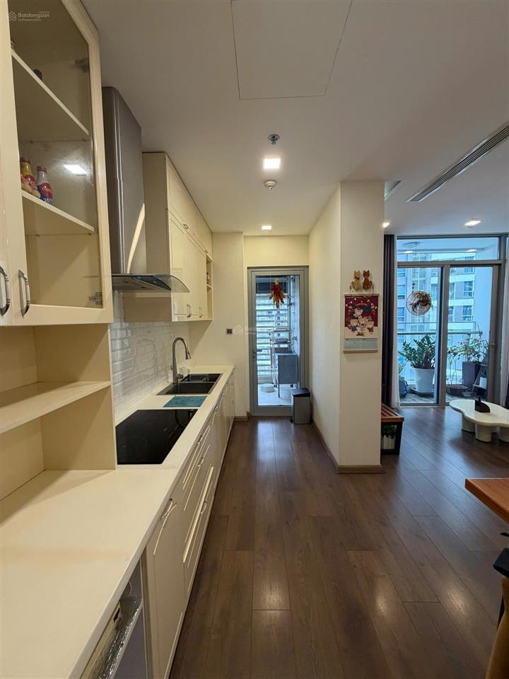 Bán cc 2pn, 2wc tại vinhomes central park, 9,88 tỷ, 88m2 lầu đẹp căn đẹp, view thoáng mát. sẵn sổ