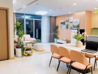 Căn hộ 4pn, 3wc, full cho thuê tại vinhomes central park, 80 triệu, 188m2, hàng hiếm tại bình thạnh