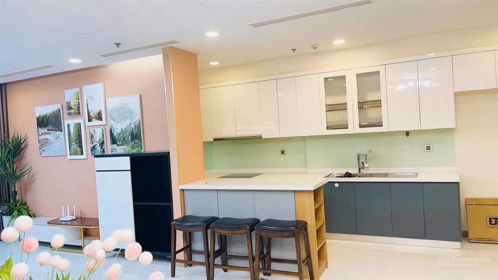 Căn hộ 4pn, 3wc, full cho thuê tại vinhomes central park, 80 triệu, 188m2, hàng hiếm tại bình thạnh
