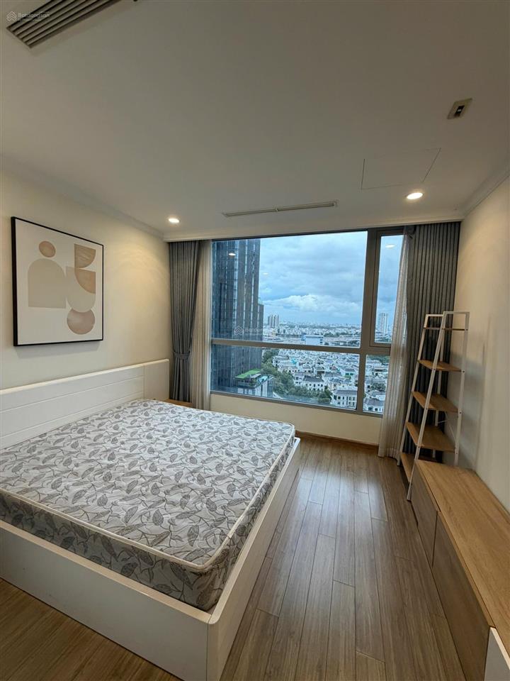 Bán căn hộ vinhomes central park, 13,4 tỷ vnd, 100,6m2, full nt lầu đẹp hàng hiếm tại bình thạnh