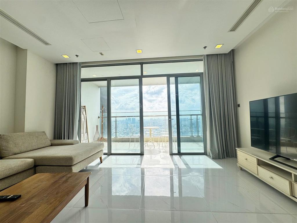 Cho thuê cc 4pn, 3wc, 188m2 full nội thất, lầu đẹp view sông giá chỉ 65tr tại vinhomes central park
