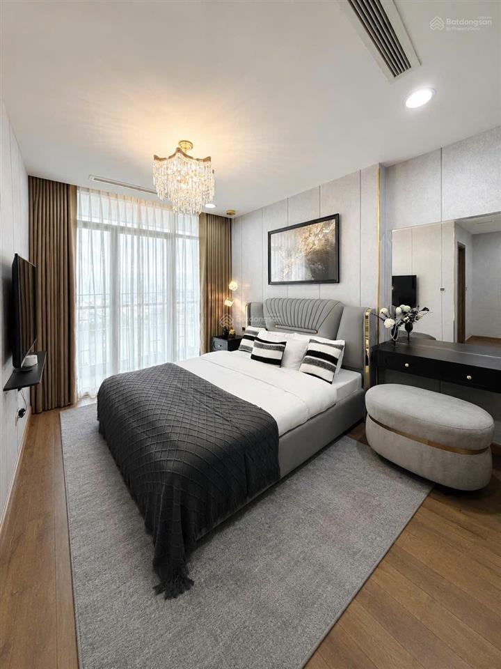 Cho thuê cc vinhomes central park, 85 triệu, 188m2, 4pn + 3wc view đẹp giá tốt nt sang xịn đẹp.