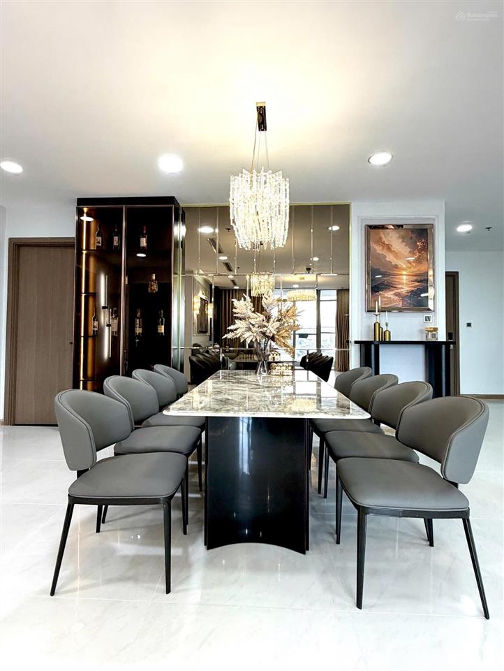 Cho thuê cc vinhomes central park, 85 triệu, 188m2, 4pn + 3wc view đẹp giá tốt nt sang xịn đẹp.