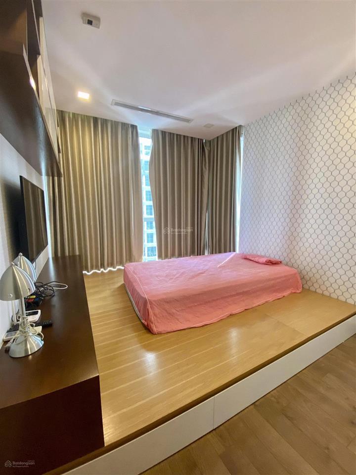 Cho thuê cc vinhomes central park, 50 triệu vnd, 155 m2, view đẹp hàng hiếm tại bình thạnh