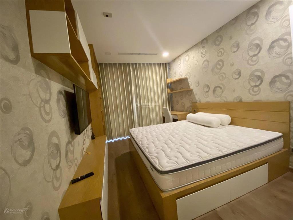 Cho thuê cc vinhomes central park, 50 triệu vnd, 155 m2, view đẹp hàng hiếm tại bình thạnh