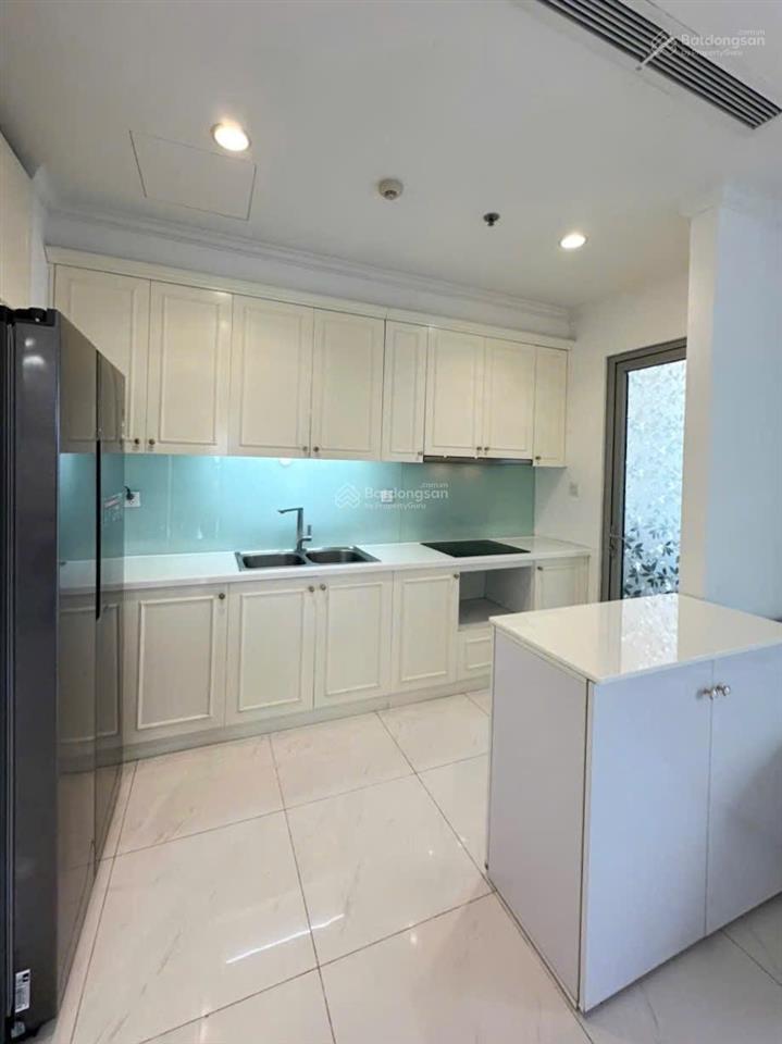 Bán gấp căn hộ 3pn, 3wc tại vinhomes central park, giá 11,9 tỷ, 122m2 nhà đẹp view đẹp sổ hồng.