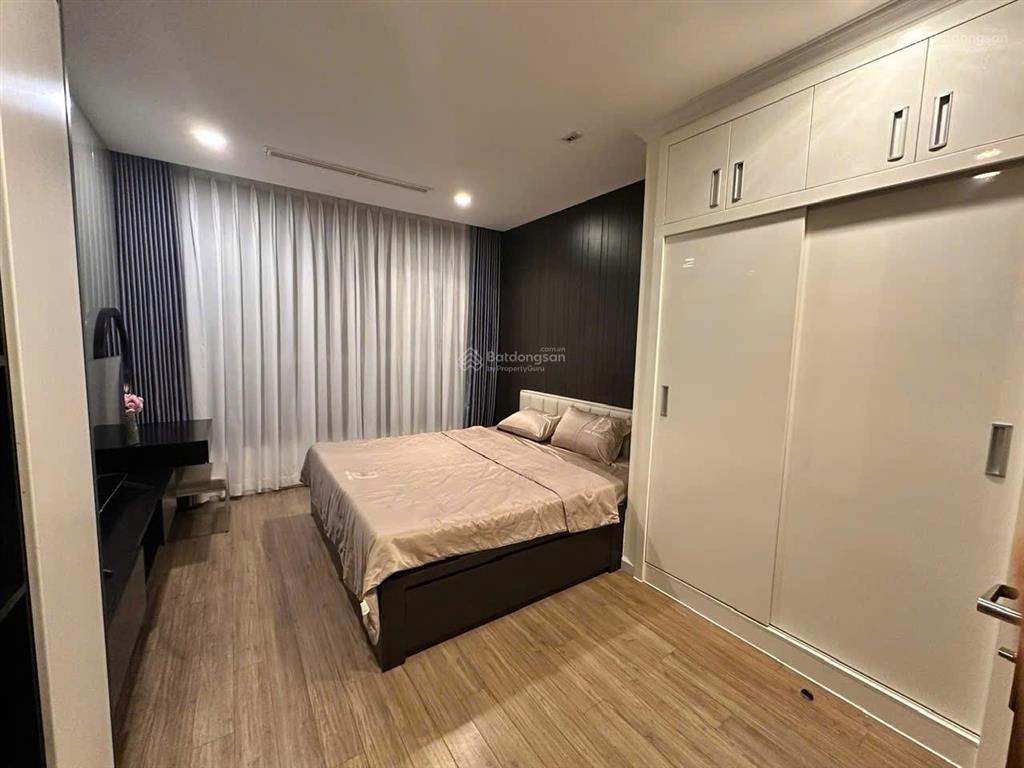 Cho thuê cc 2pn, 2wc, 88m2 tại vinhomes central park, 26 triệu vnd full nt đẹp giá tốt toà l2 víp