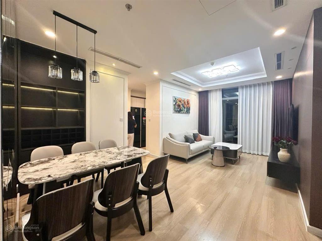 Cho thuê cc 2pn, 2wc, 88m2 tại vinhomes central park, 26 triệu vnd full nt đẹp giá tốt toà l2 víp