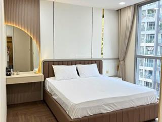 Bán cc vinhomes central park, 11,5 tỷ, 87m2 view đẹp, full nt đẹp sẵn sổ hồng giá tôt. lầu đẹp