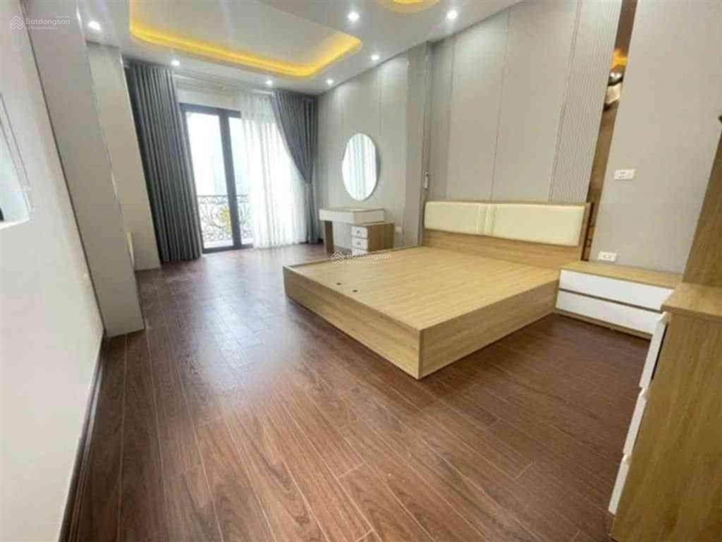Bán nhà trâu quỳ  gia lâm  nhà mới  lô góc  ô tô đỗ cửa  40m2