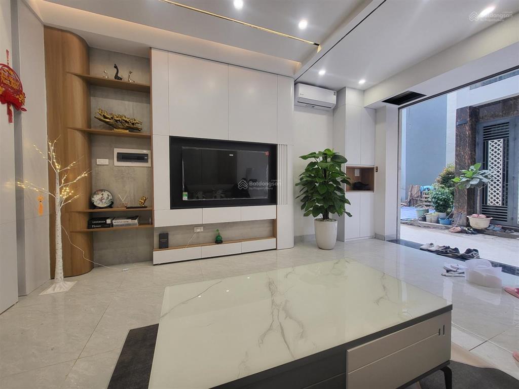 Bán nhà riêng tại ngô xuân quảng, trâu quỳ, gia lâm, 8,5 tỷ, 36m2  thang máy  ngõ ô tô