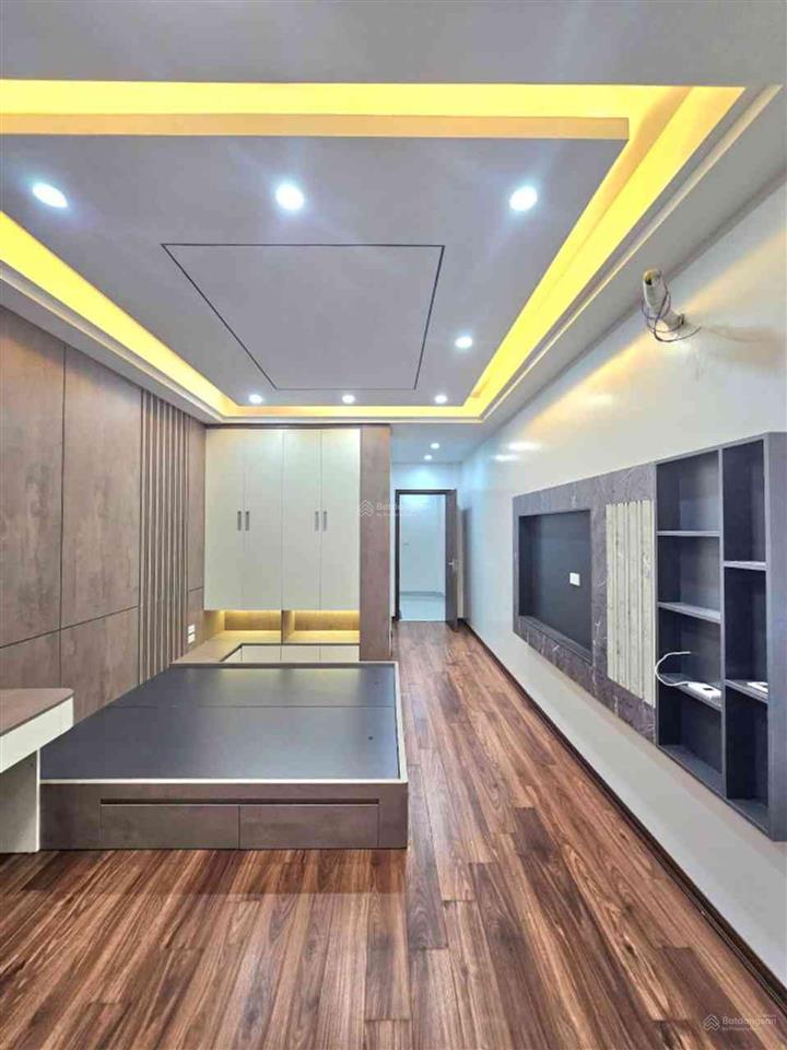 Bán nhà riêng tại ngô xuân quảng, 8,85 tỷ, 34 m2, 3pn, 5 tầng, ngõ ô tô, thang máy