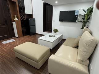 2tỷ950 tầng 3 tập thể triều khúcthanh xuân .diện tích sử dụng 55m có sổ đỏ full nội thất ở ngay