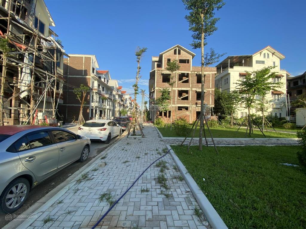 Gia đình cần tiền bán gấp căn chính chủ 12 tỷ xx bé căn lk 75m cienco 5 tân lập, đan phượnghn