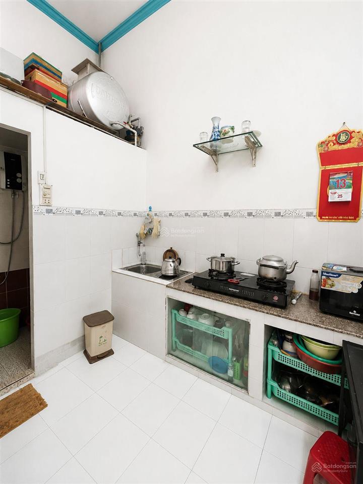 40m²  5 tỷ  nhà 2 tầng tô hiệu tân phú, xe hơi đỗ cửa ngay chung cư richstar