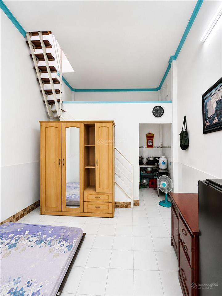 40m²  5 tỷ  nhà 2 tầng tô hiệu tân phú, xe hơi đỗ cửa ngay chung cư richstar