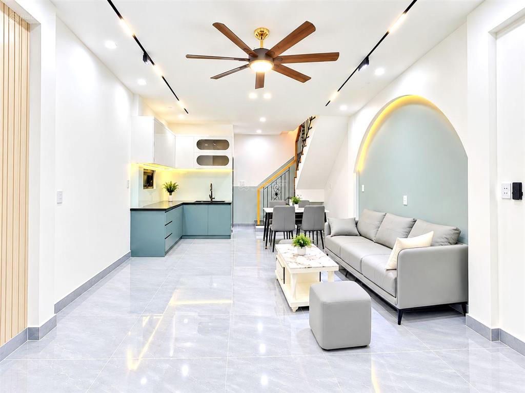 30m2  căn góc 2 tầng trịnh đình trọng, không qh, không lg