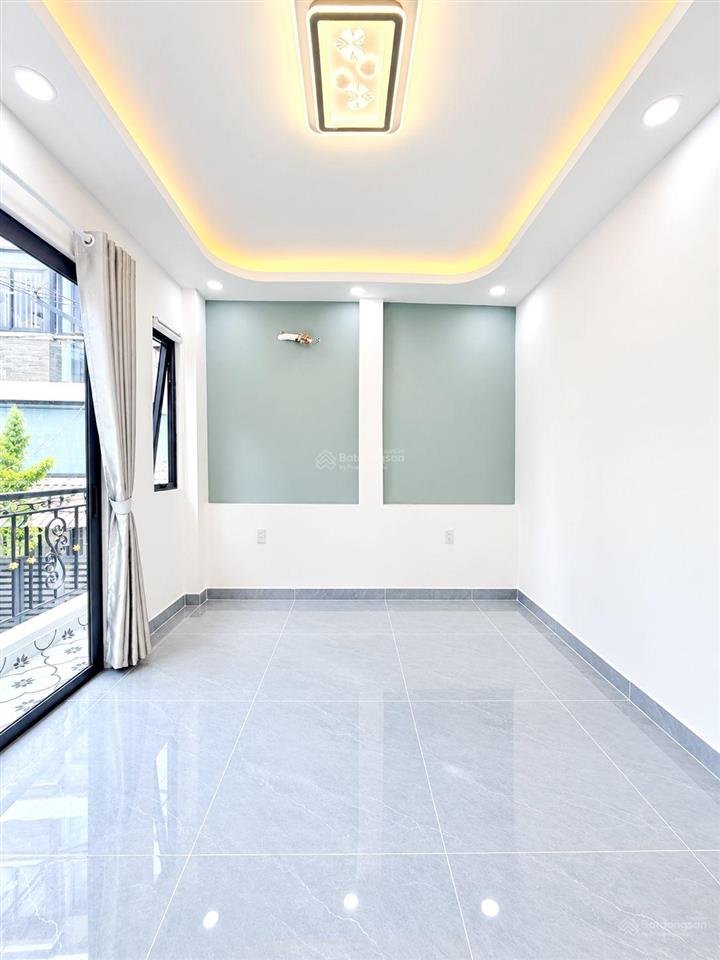 30m2  căn góc 2 tầng trịnh đình trọng, không qh, không lg