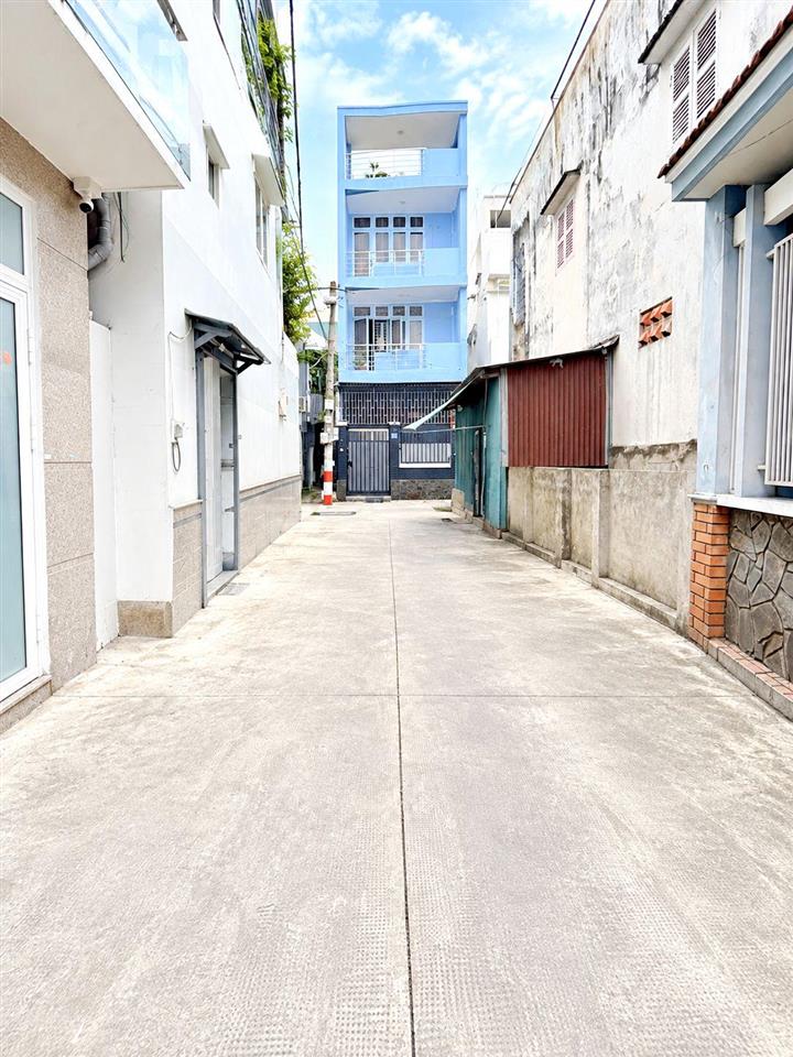 30m2  nhỉnh 3 tỷ  nhà thạch lam giá rẻ nở hậu 7m, sát mặt tiền, xe hơi đỗ cửa