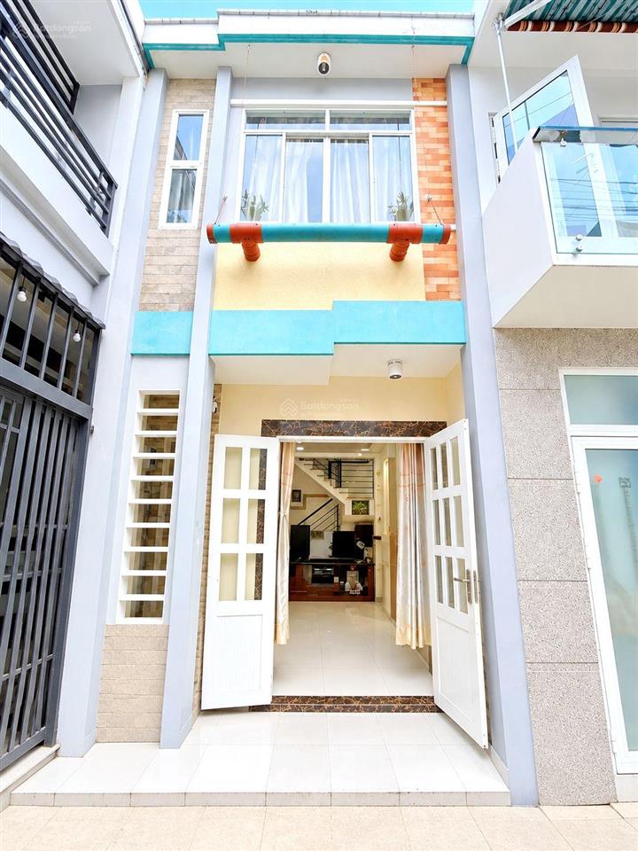 30m2  nhỉnh 3 tỷ  nhà thạch lam giá rẻ nở hậu 7m, sát mặt tiền, xe hơi đỗ cửa