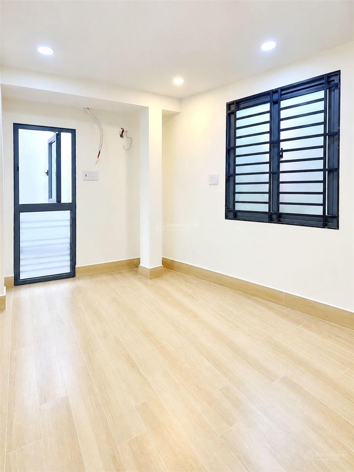 3,25 tỷ  căn góc 4 tầng ngay 3/2, hẻm ba gác sạch sẽ, vài bước ra mặt tiền