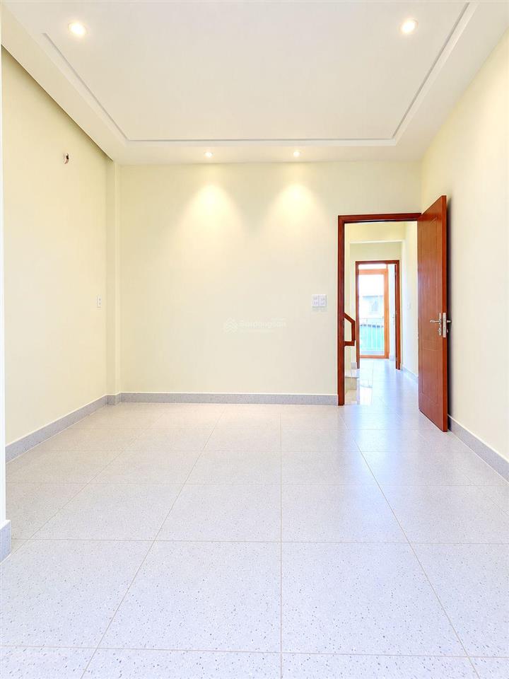 40m2  6,9 tỷ  nhà đẹp 3 tầng đúc tân hương, hẻm 6m xe tải thông 2 đầu