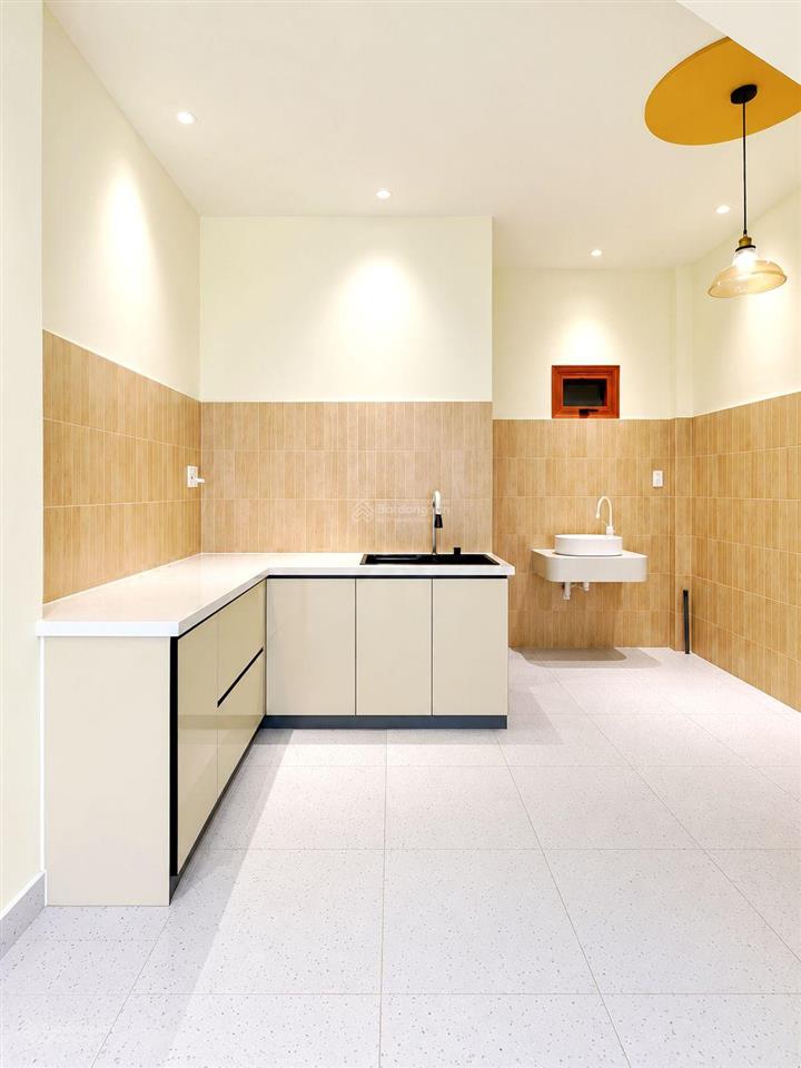 40m2  6,9 tỷ  nhà đẹp 3 tầng đúc tân hương, hẻm 6m xe tải thông 2 đầu