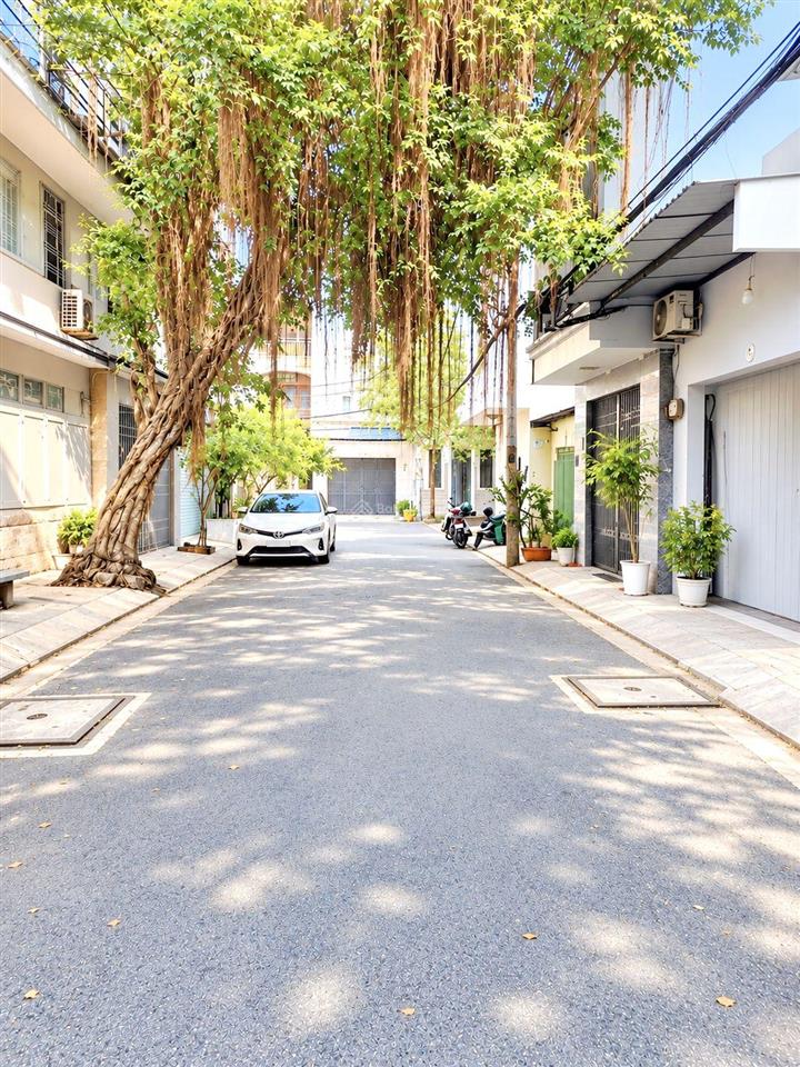 40m2  6,9 tỷ  nhà đẹp 3 tầng đúc tân hương, hẻm 6m xe tải thông 2 đầu