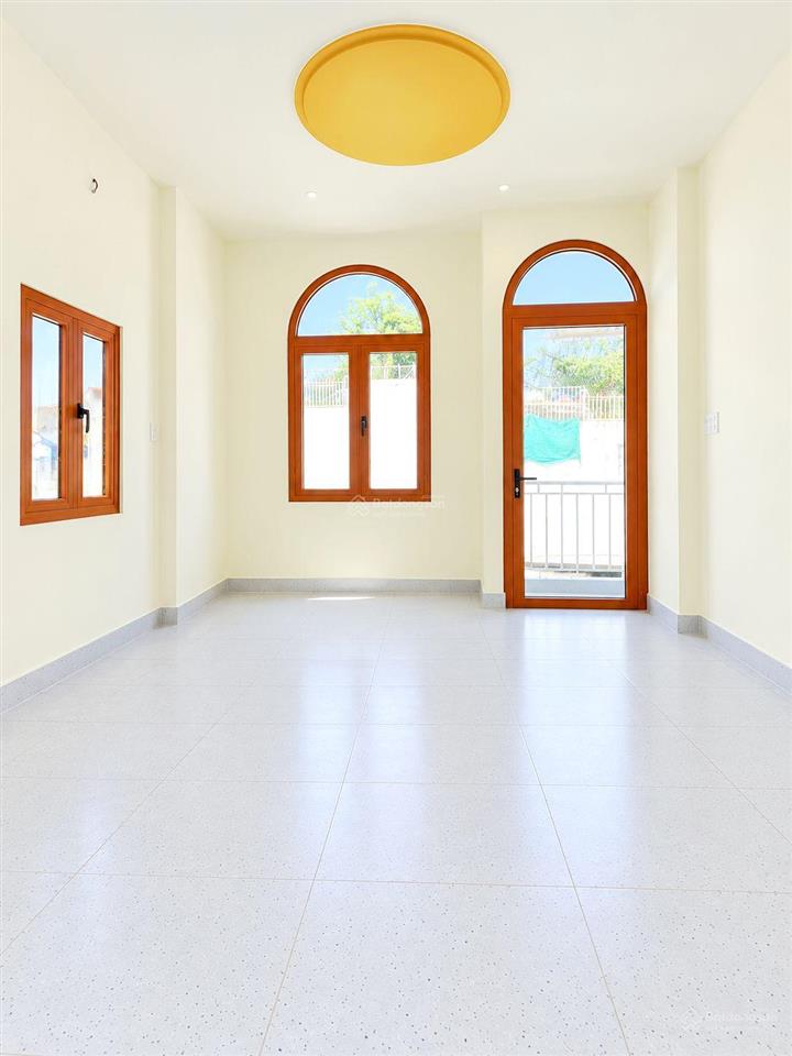 40m2  6,9 tỷ  nhà đẹp 3 tầng đúc tân hương, hẻm 6m xe tải thông 2 đầu