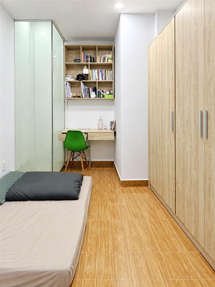 3.75 tỷ  nhà đúc 3 tầng lạc long quân, hẻm 3m thoáng  sát hẻm oto