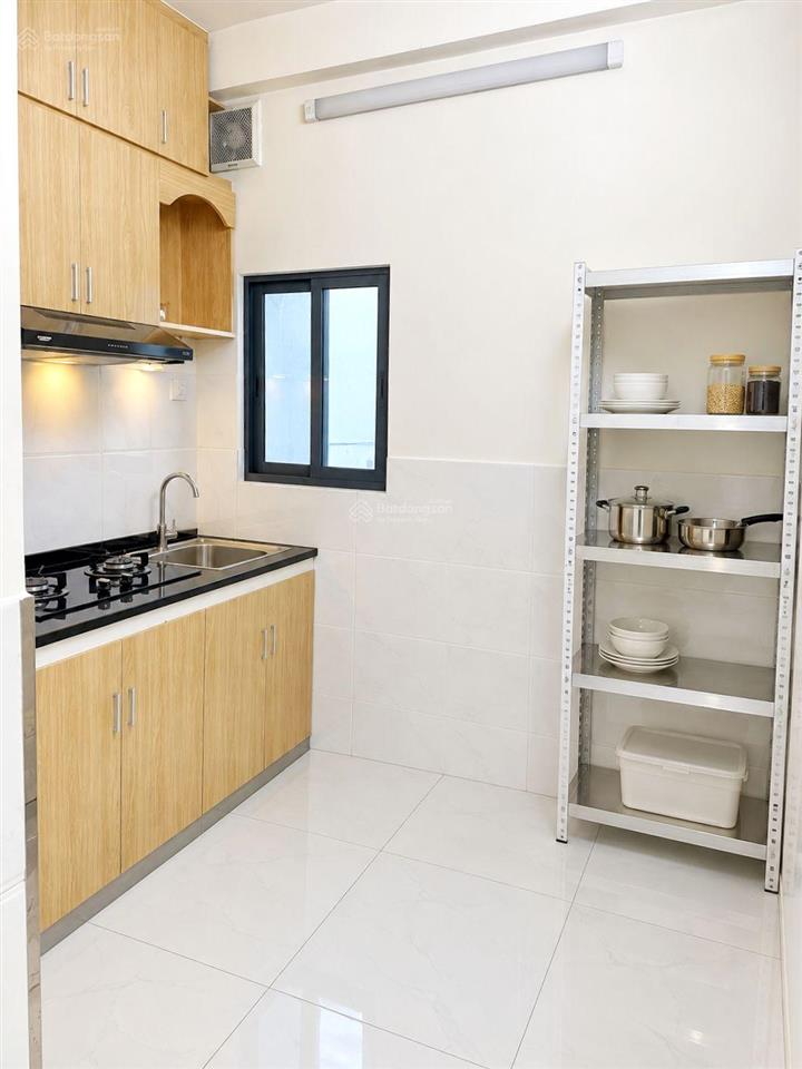 32m  nhà 3 tầng đúc hậu giang, hẻm 5m oto thông sát mt