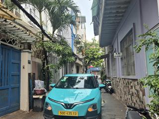 5 tỷ x  nhà 3 tầng  hẻm 4 m 70m ra mặt tiền phan văn trị  p10