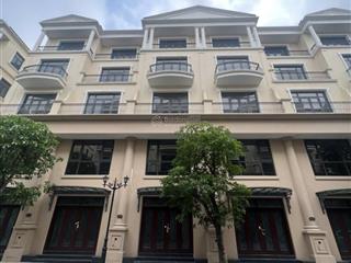 Bán liền kề đảo dừa 80m2  giá 11,7 tỷ  đông nam  2 đầu cổng vào  sẵn sổ vinhomes ocean park 2