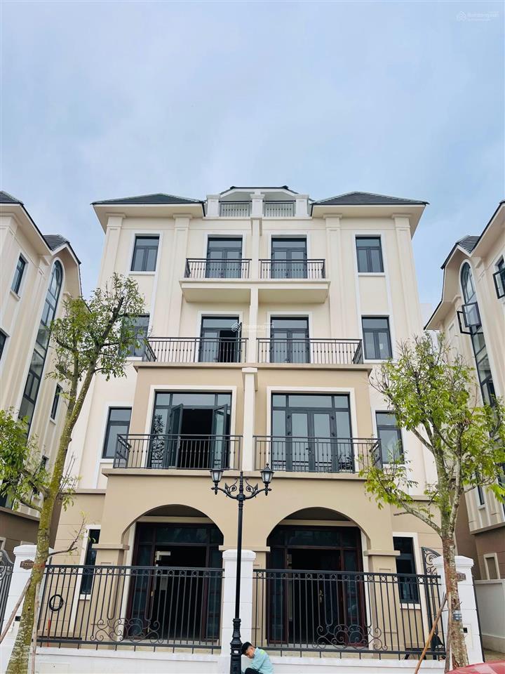 Cắt lỗ biệt thự song lập vịnh tây 136m2 giá 24 tỷ đối diện bể bơi tại vinhomes ocean park 3