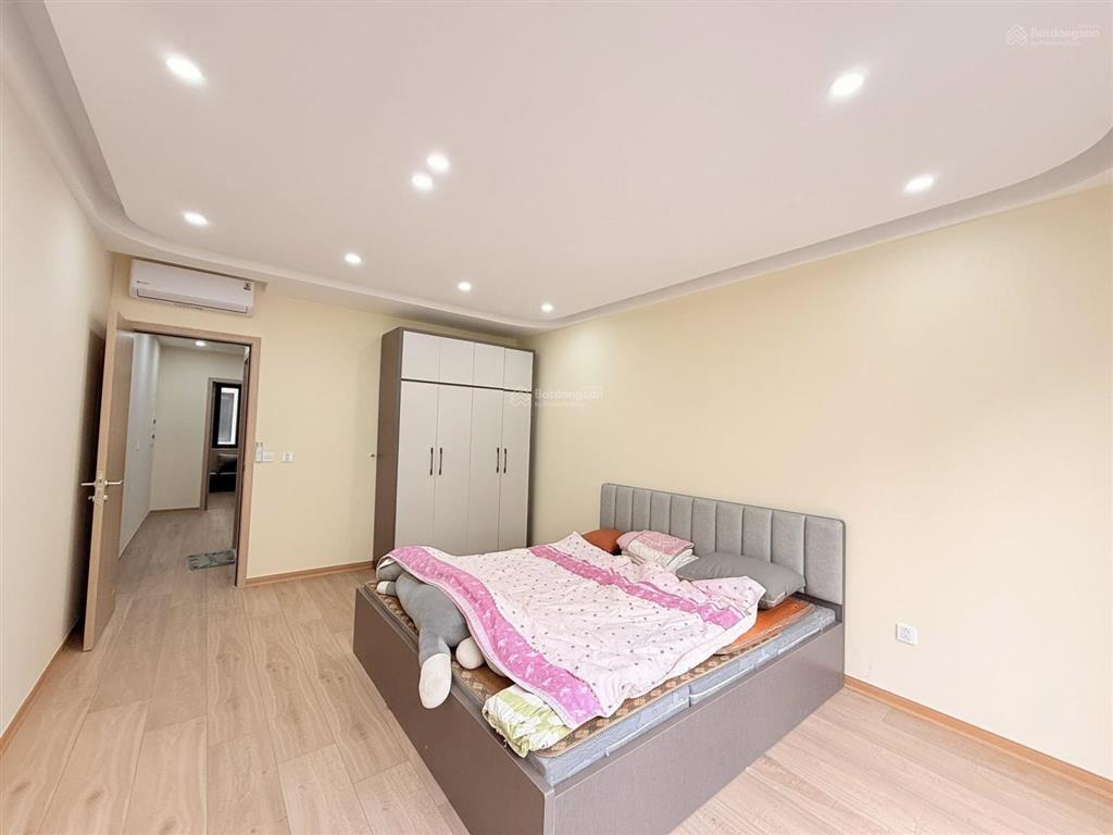 Liền kề shop sao biển 97,5m2 giá 11,2 tỷ, sẵn sổ vinhomes ocean park 2