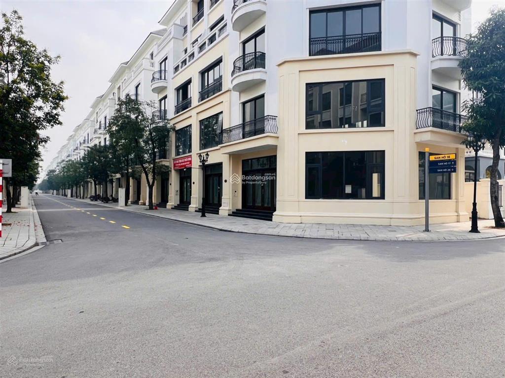 Cắt lỗ căn góc san hô 138m2  20,9 tỷ  đông nam  sẵn sổ  đối diện hồ và chung cư vin2