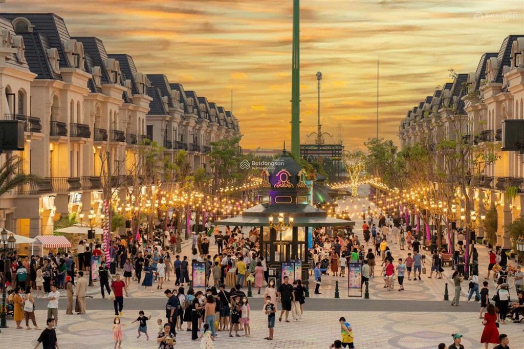 Giảm thêm 1,5 tỷ  biệt thự kinh đô 150m2  hỗ trợ vay  cạnh vincom vinhomes ocean park 2