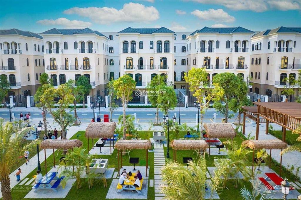 Bán liền kề chà là xẻ khe 98m²  giá 11,2 tỷ  sẵn sổ sang tên  vinhomes ocean park 2