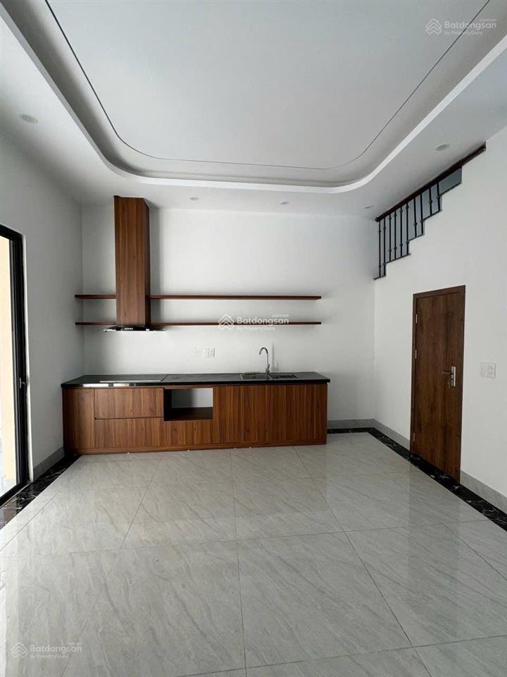 Bán liên kề san hô xẻ khe 98m² giá 12,8 tỷ đã hoàn thiện  sẵn sổ vinhomes ocean park 2