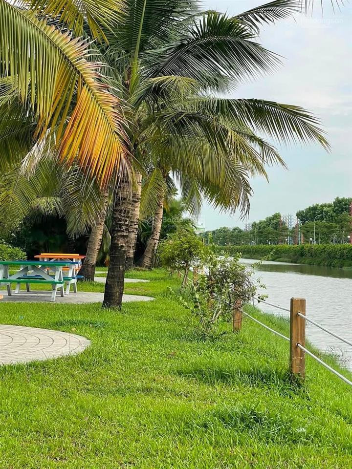 Biệt thự cọ xanh hải âu 120m2 giá 13,5 tỷ sát công viên vinhomes ocean park 2