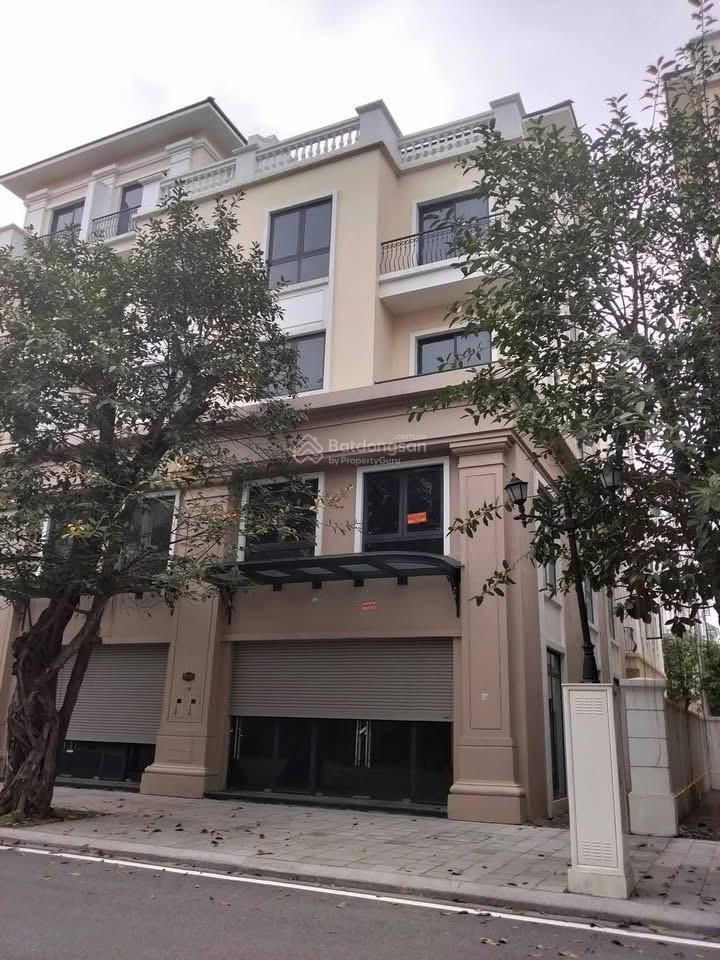 Shophouse san hô 144m2 giá 15 tỷ  đi bộ ra vincom  hàng hiếm giá tốt, chốt nhanh kẻo mất