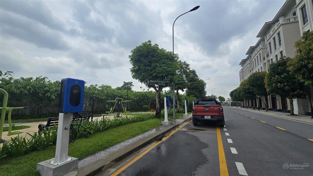 Liền kề vịnh tây 68m2 giá 7,6 tỷ  đông nam, gần công viên, chung cư vinhomes ocean park 3