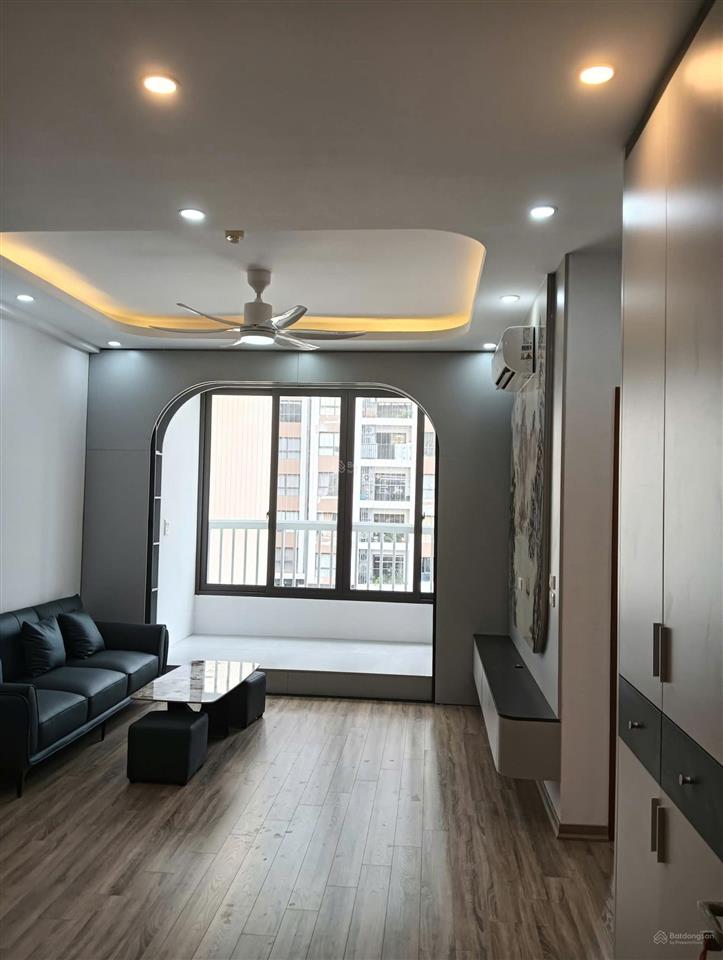 Chính chủ bán nhanh căn hộ phố hoàng đạo thành, căn góc, tầng 6, 2pn, sổ đỏ, giá tốt