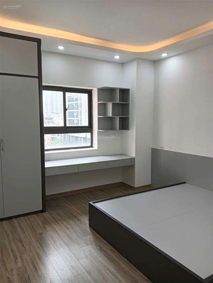 Chính chủ bán nhanh căn hộ phố hoàng đạo thành, căn góc, tầng 6, 2pn, sổ đỏ, giá tốt