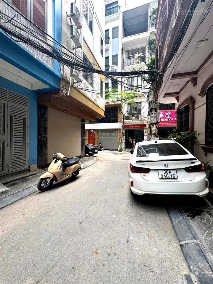 Bán nhanh nhà 7 tầng, thang máy nhập khẩu, ô tô vào nhà, full nội thất
