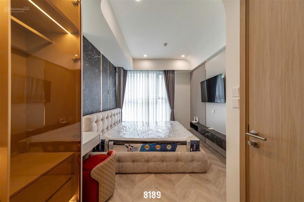 Lãi ngay 800tr căn 2pn full nội thất vip view hồ bơi, công viên chỉ 4,7 tỷ